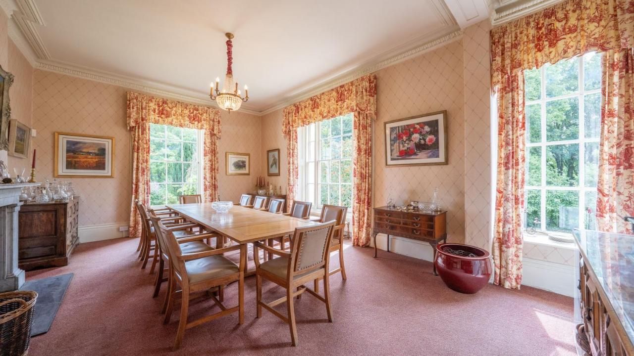 Pantybeiliau House Bed & Breakfast Gilwern Экстерьер фото
